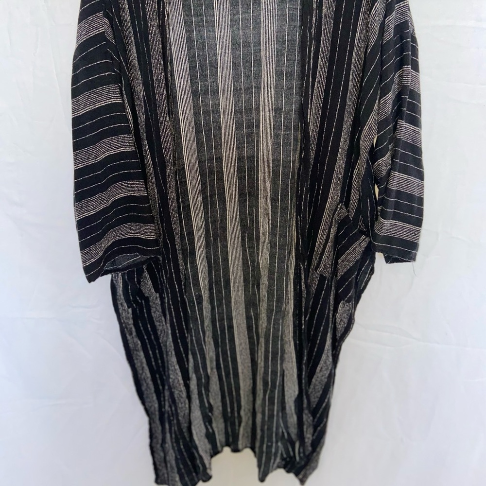 Carly Jean kimono with  pockets